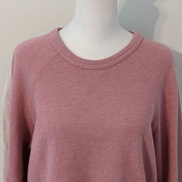 a.n.a Pink Sweatshirt Size Small NWT Distressed Pink Sweatshirt with Raw Edges - Picture 2 of 10